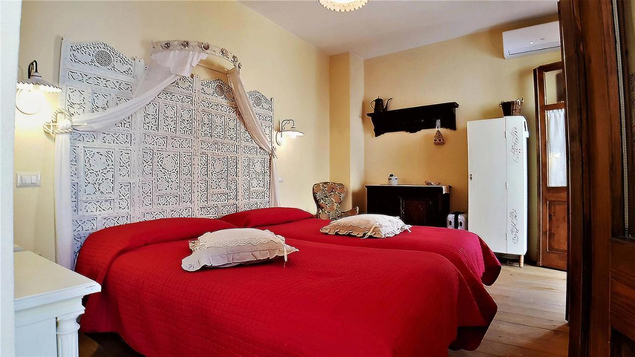 Casa Vacanza La Posadina Baunei Ngoại thất bức ảnh